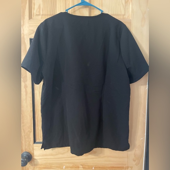 Figs | Black Casma Scrub Top - Picture 5 of 5